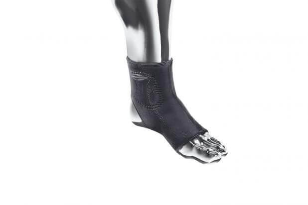 Tornozeleira-Sport-em-Neoprene-com-Reforco-Lateral---Mormaii