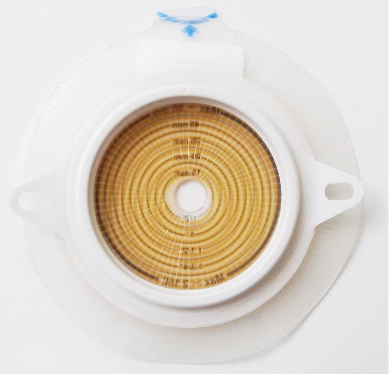 Alterna-Sistema-de-2-Pecas-para-Estomias---Base-Plana-TERA-60mm---Recorte-10-55mm---17720---Coloplast--2-